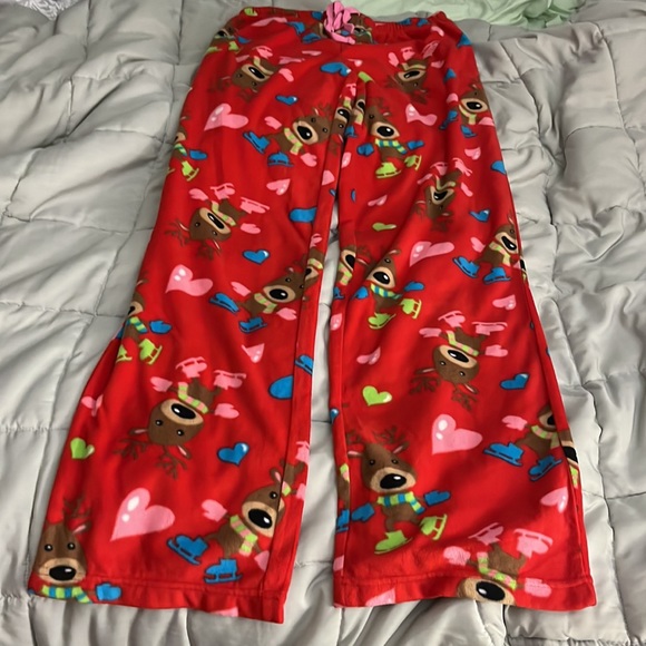 SO Intimates Red Christmas Reindeer Pajama Set Size Small - Picture 4 of 7
